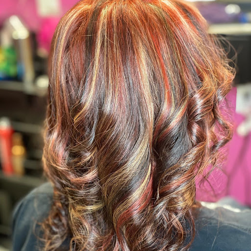 Beauty Salon «Chriselias Beauty Salon», reviews and photos, 772 S Main St A, Woodstock, VA 22664, USA