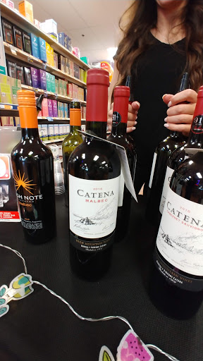 Wine Store «Marketview Liquor», reviews and photos, 1100 Jefferson Rd, Rochester, NY 14623, USA