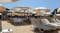 Atmosphère du Restaurant La Bouillabaisse Plage Saint-Tropez - n°10