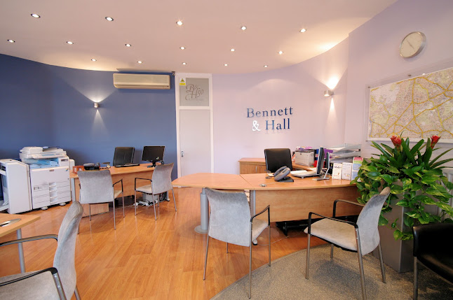 Reviews of Bennett & Hall in London - Real estate agency