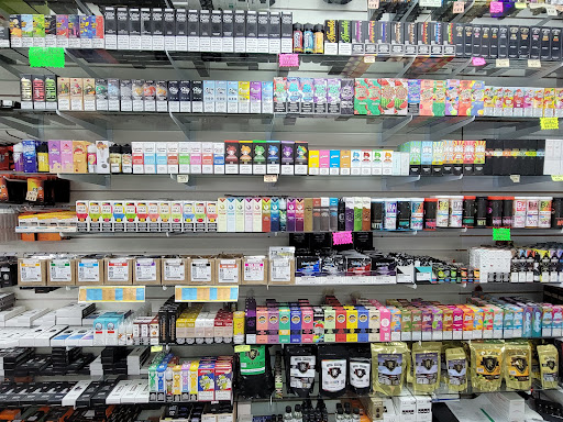 Tobacco Shop «Habits Vape & Smoke shop», reviews and photos, 8391 Folsom Blvd, Sacramento, CA 95826, USA