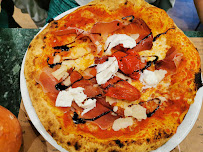 Pizza du Restaurant italien Prima Les Colonnes à Biarritz - n°13