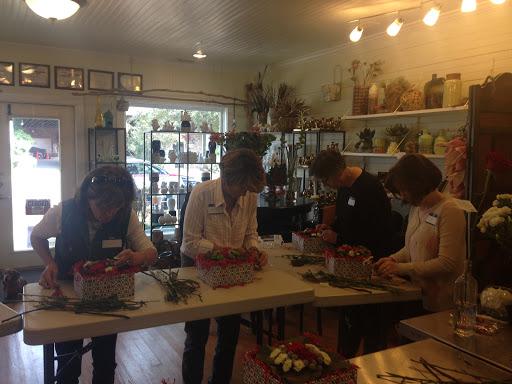 Florist «Wild By Nature», reviews and photos, 411 N Howe St, Southport, NC 28461, USA