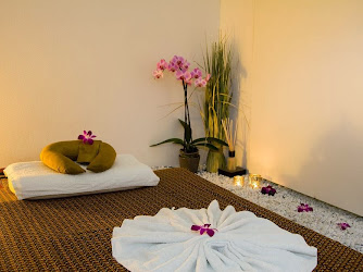 Pon Klay - Thai Massage & Spa