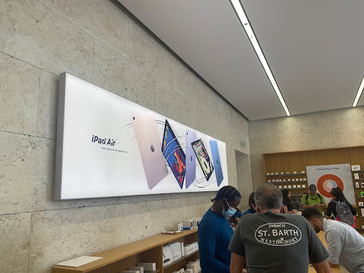 Computer Store «Apple Lincoln Road», reviews and photos, 1021 Lincoln Rd, Miami Beach, FL 33139, USA