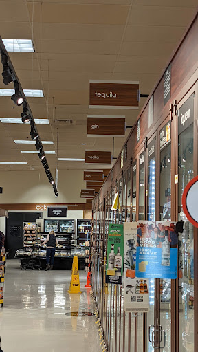 Grocery Store «Safeway», reviews and photos, 6911 Coal Creek Pkwy SE, Newcastle, WA 98059, USA