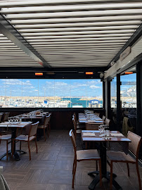 Atmosphère du Restaurant Grand Bar des Goudes à Marseille - n°11