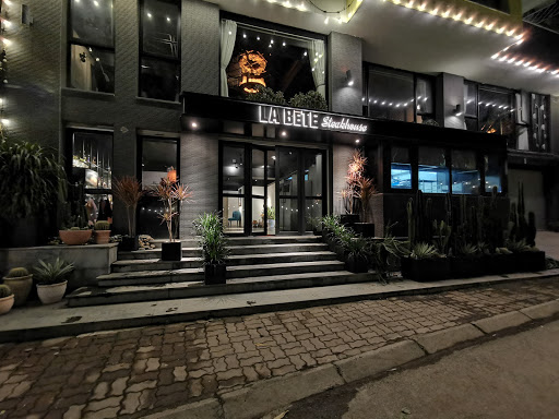 LA BETE - Steakhouse & Cigar Lounge