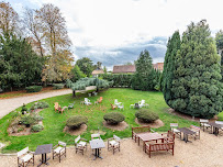 Photos du propriétaire du Restaurant Logis Hôtel Château Corneille à Le Val-d'Hazey - n°8