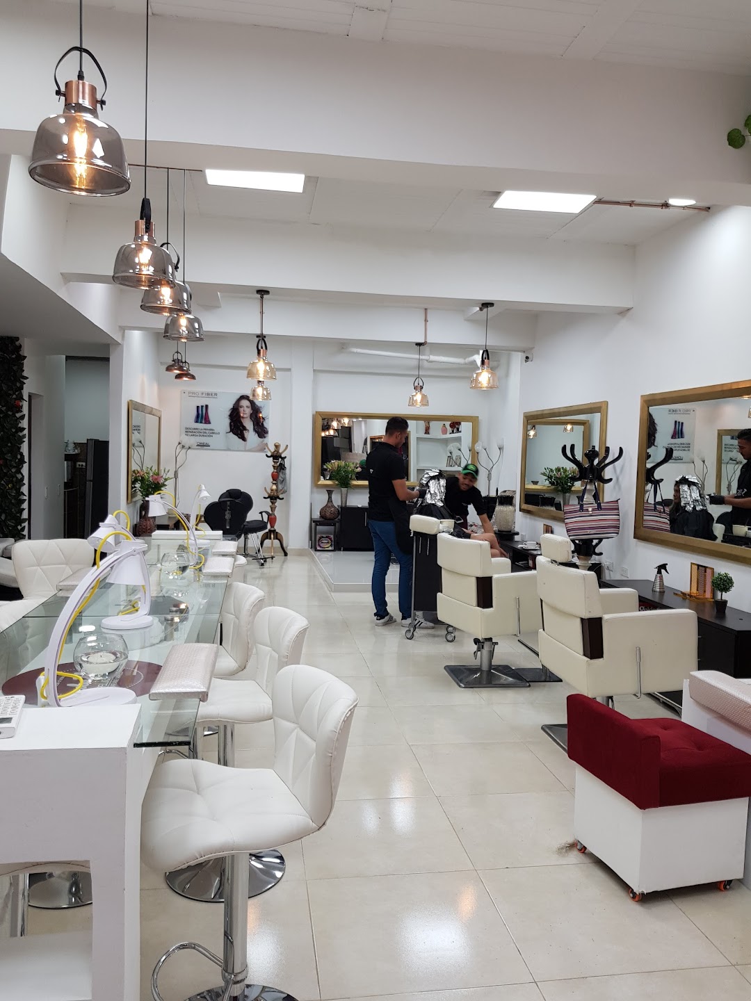 Jacobo Thovar Peluqueria