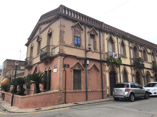 Escuela colonia Güell en Santa Coloma de Cervelló
