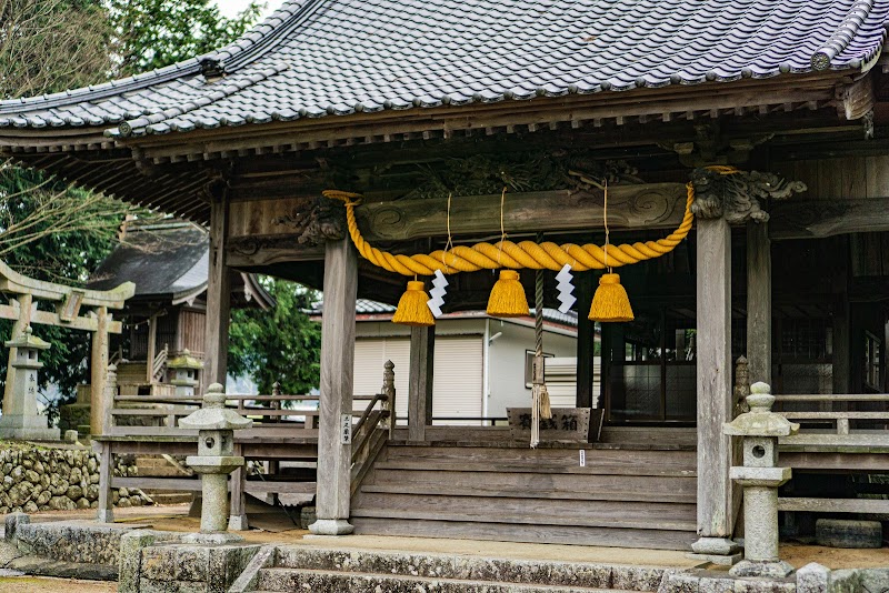 満田神社