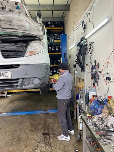 Reviews of A Q AUTOS LTD and Tyre Service in London - Tire shop