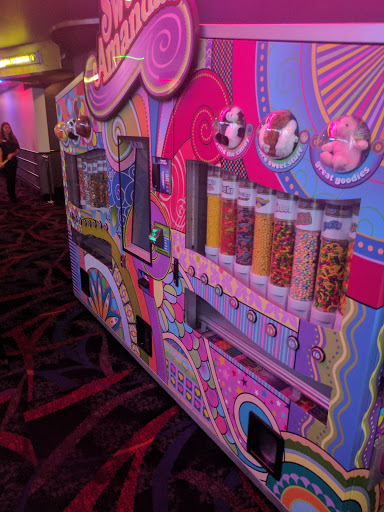 Movie Theater «Regal Cinemas Hilltop 9 Cinema», reviews and photos, 325 Beavercreek Rd, Oregon City, OR 97045, USA