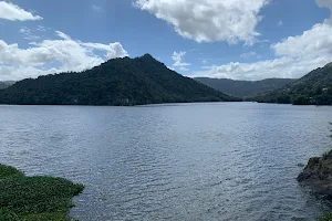 Lago Dos Bocas image
