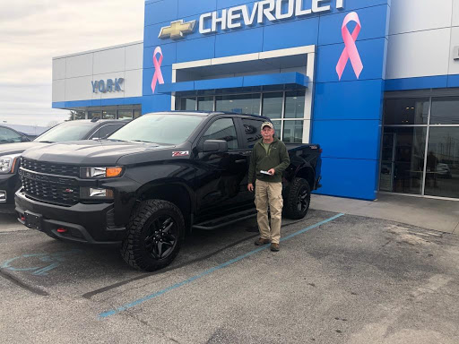 Car Dealer «York Chevrolet Buick GMC Truck», reviews and photos, 1501 Indianapolis Rd, Greencastle, IN 46135, USA