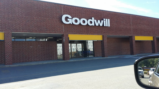 Thrift Store «Goodwill Turnberry Retail Store», reviews and photos, 12638 Jefferson Ave #30, Newport News, VA 23602, USA