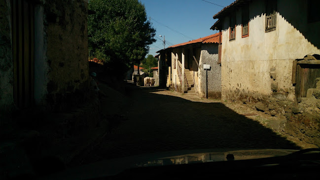 Avaliações doIgreja Paroquial de Fontes Barrosas em Bragança - Igreja