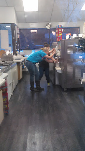 Ice Cream Shop «Curry Freeze», reviews and photos, 1057 Curry Rd, Schenectady, NY 12306, USA