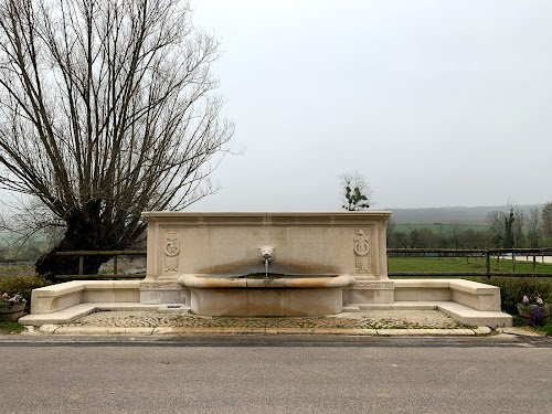 La fontaine Roosevelt à Coulonges-Cohan