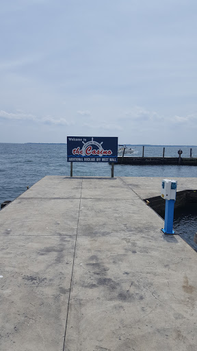 Bar & Grill «The Casino», reviews and photos, 104 Division St, Kelleys Island, OH 43438, USA