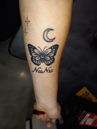 Tattoo Shop «Stained Skin», reviews and photos, 1255 N High St, Columbus, OH 43201, USA