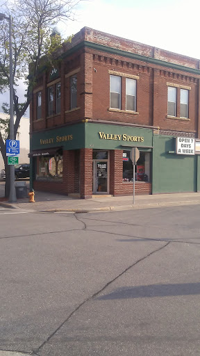 Sporting Goods Store «Valley Sports», reviews and photos, 102 1st Ave W, Shakopee, MN 55379, USA