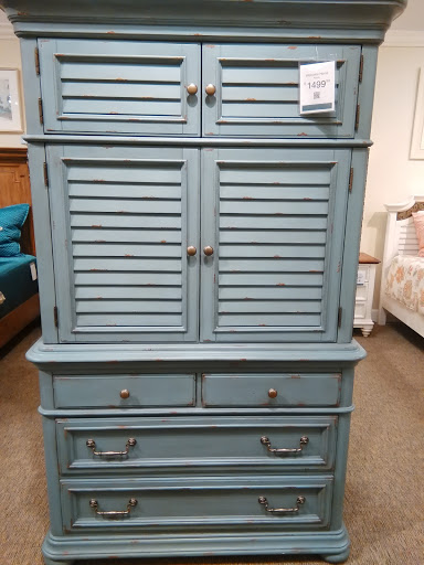 Furniture Store «Havertys Furniture», reviews and photos, 2940 Apalachee Pkwy, Tallahassee, FL 32301, USA