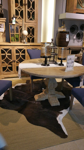 Furniture Store «Art Van Furniture - Auburn Hills», reviews and photos, 4612 Baldwin Rd, Auburn Hills, MI 48326, USA