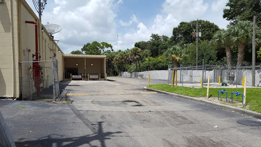 Grocery Store «Winn-Dixie», reviews and photos, 1850 N Tamiami Trail, North Fort Myers, FL 33903, USA