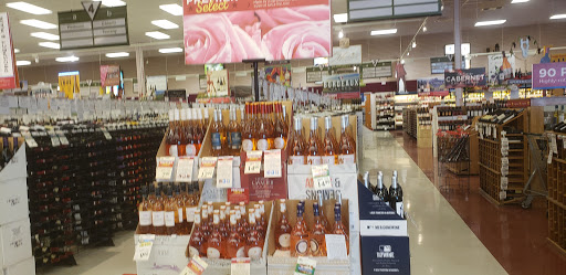 Liquor Store «Premier Group - Premium Wine & Spirits», reviews and photos, 7980 Transit Rd, Buffalo, NY 14221, USA