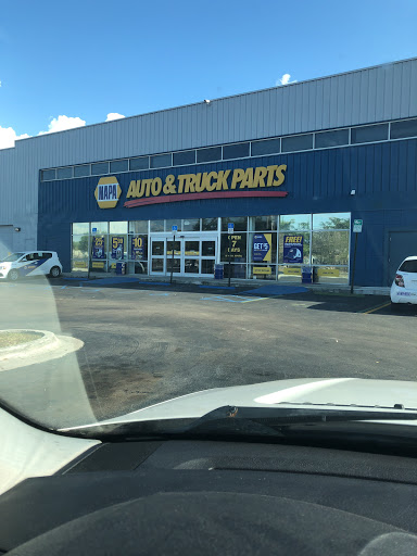 Auto Parts Store «NAPA Auto Parts - Genuine Parts Company», reviews and photos, 9250 NW 58th St, Doral, FL 33178, USA