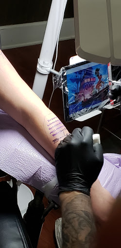 Tattoo Shop «Mama Tried Tattoo Social Club», reviews and photos, 1034 Maple St, Carrollton, GA 30117, USA