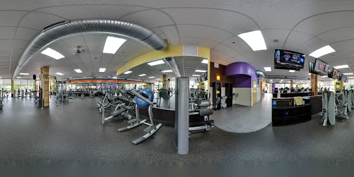 Health Club «Onelife Fitness - Newport News 24 Hour Xpress Gym», reviews and photos, 11805 Fountain Way, Newport News, VA 23606, USA