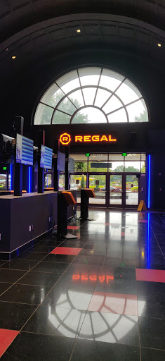 Movie Theater «Regal Cinemas Fox 16 & IMAX», reviews and photos, 22875 Brambleton Plaza, Brambleton, VA 20148, USA