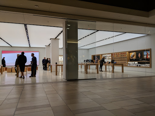 Computer Store «Apple Ridgedale», reviews and photos, 12531 Wayzata Blvd, Minnetonka, MN 55305, USA