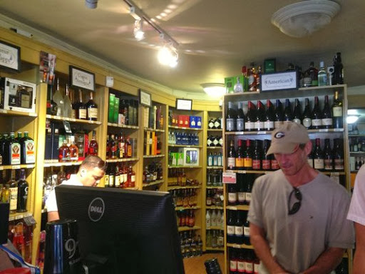 Wine Store «Vernon Wine & Liquor», reviews and photos, 5006 Vernon Blvd, Long Island City, NY 11101, USA