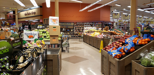 Grocery Store «Hannaford Supermarket», reviews and photos, 77 Derry Rd, Hudson, NH 03051, USA