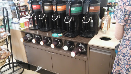 Convenience Store «7-Eleven», reviews and photos, 159-35 Cross Bay Blvd, Jamaica, NY 11414, USA