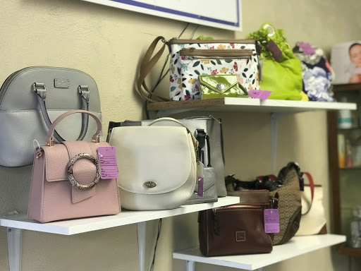 Thrift Store «Hope Chest Thrift Store», reviews and photos, 1215 8th Ave W, Bradenton, FL 34205, USA