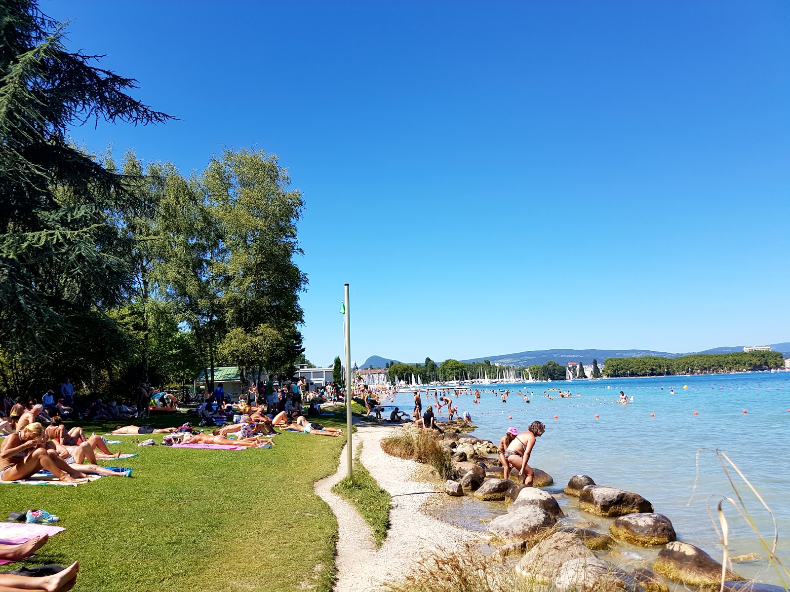 Plage des Marquisats'in fotoğrafı geniş plaj ile birlikte