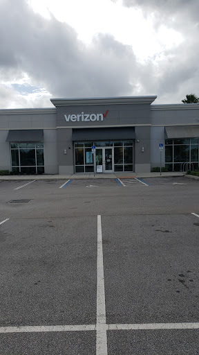 Cell Phone Store «Verizon», reviews and photos, 4782 Millenia Plaza Way, Orlando, FL 32839, USA