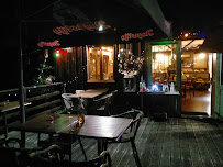 Atmosphère du LE CHAMP RADIS: Restaurant & gîtes / Bar apéro-snacks à Marigny-sur-Yonne - n°4