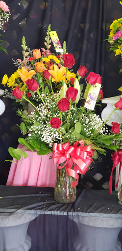 Rose Cart of Manteca, 1114 N Main St, Manteca, CA 95336, USA, 