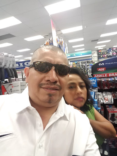 Sporting Goods Store «Big 5 Sporting Goods», reviews and photos, 1630 Mt Diablo Blvd, Walnut Creek, CA 94596, USA