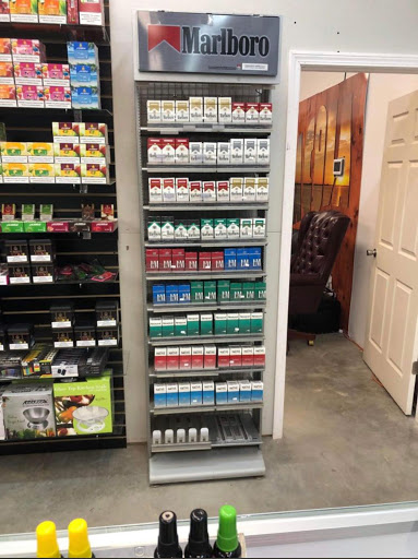 Tobacco Shop «Friends head-shop , tobacco & Hookah lounge», reviews and photos, 3041 E Olive Rd, Pensacola, FL 32514, USA