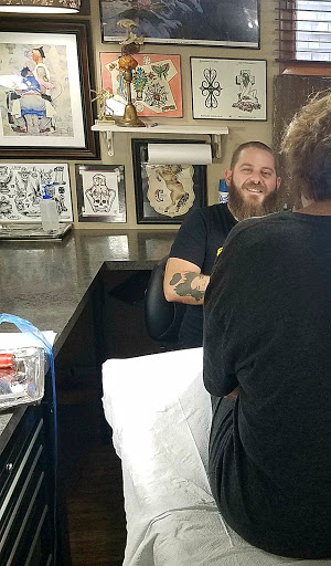 Tattoo Shop «Mooncusser Tattoo Studio», reviews and photos, 3 Standish St, Provincetown, MA 02657, USA