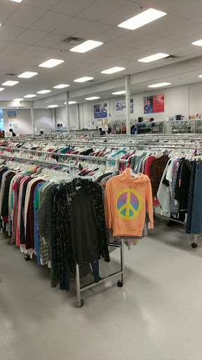 Thrift Store «Tri-County Goodwill Store», reviews and photos, 10600 Springfield Pike, Cincinnati, OH 45215, USA