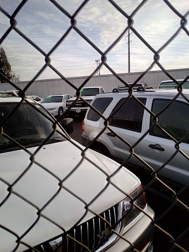 Used Car Dealer «Pacific Cars & Trucks», reviews and photos, 1735 State Hwy 99 N, Eugene, OR 97402, USA