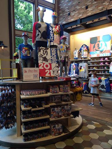 Collectibles Store «World of Disney», reviews and photos, 1565 S. Disneyland Dr, Anaheim, CA 92802, USA